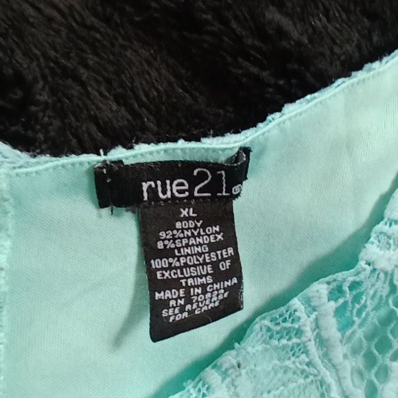 Rue 21 aqua blue turquoise XL camisole lace lined flower pattern - Picture 2 of 5